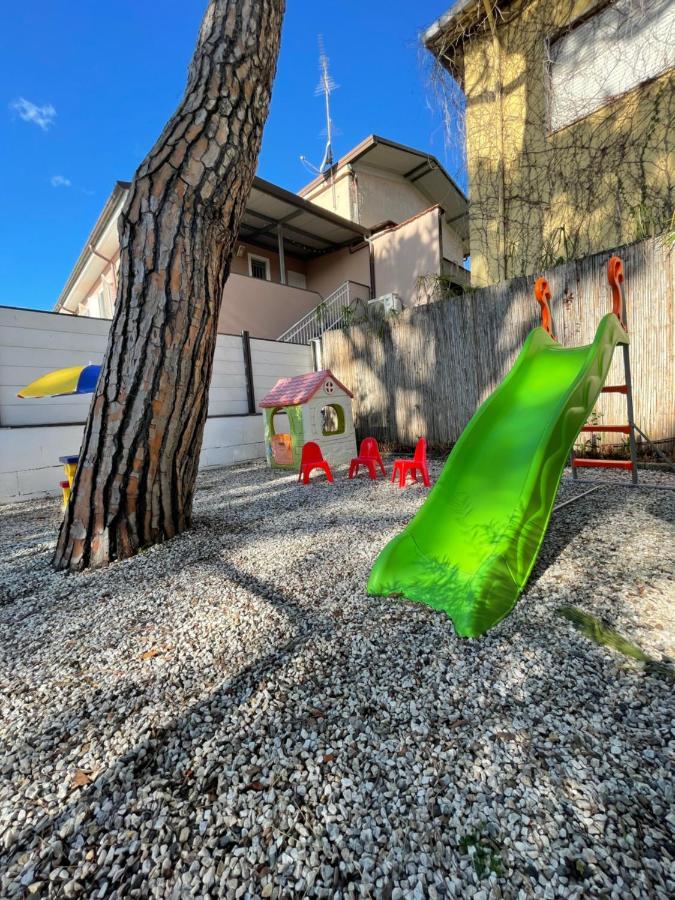 Hotel Milton Marina di Pietrasanta Dış mekan fotoğraf
