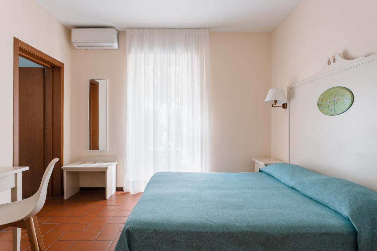 Hotel Milton Marina di Pietrasanta Dış mekan fotoğraf