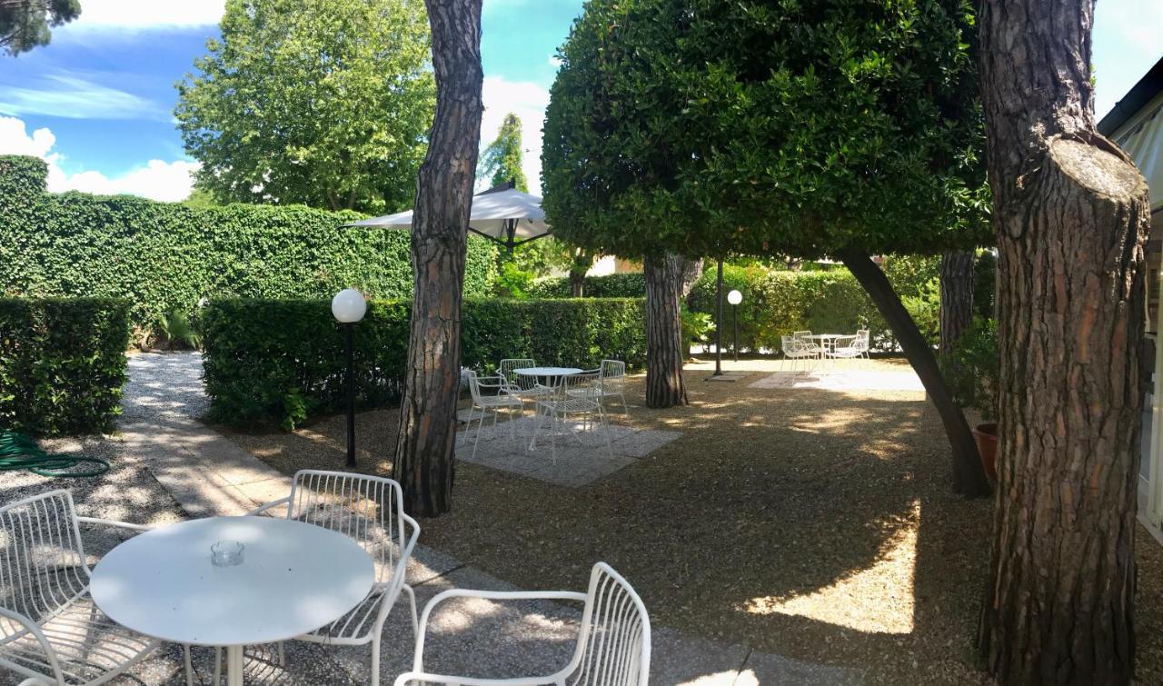 Hotel Milton Marina di Pietrasanta Dış mekan fotoğraf